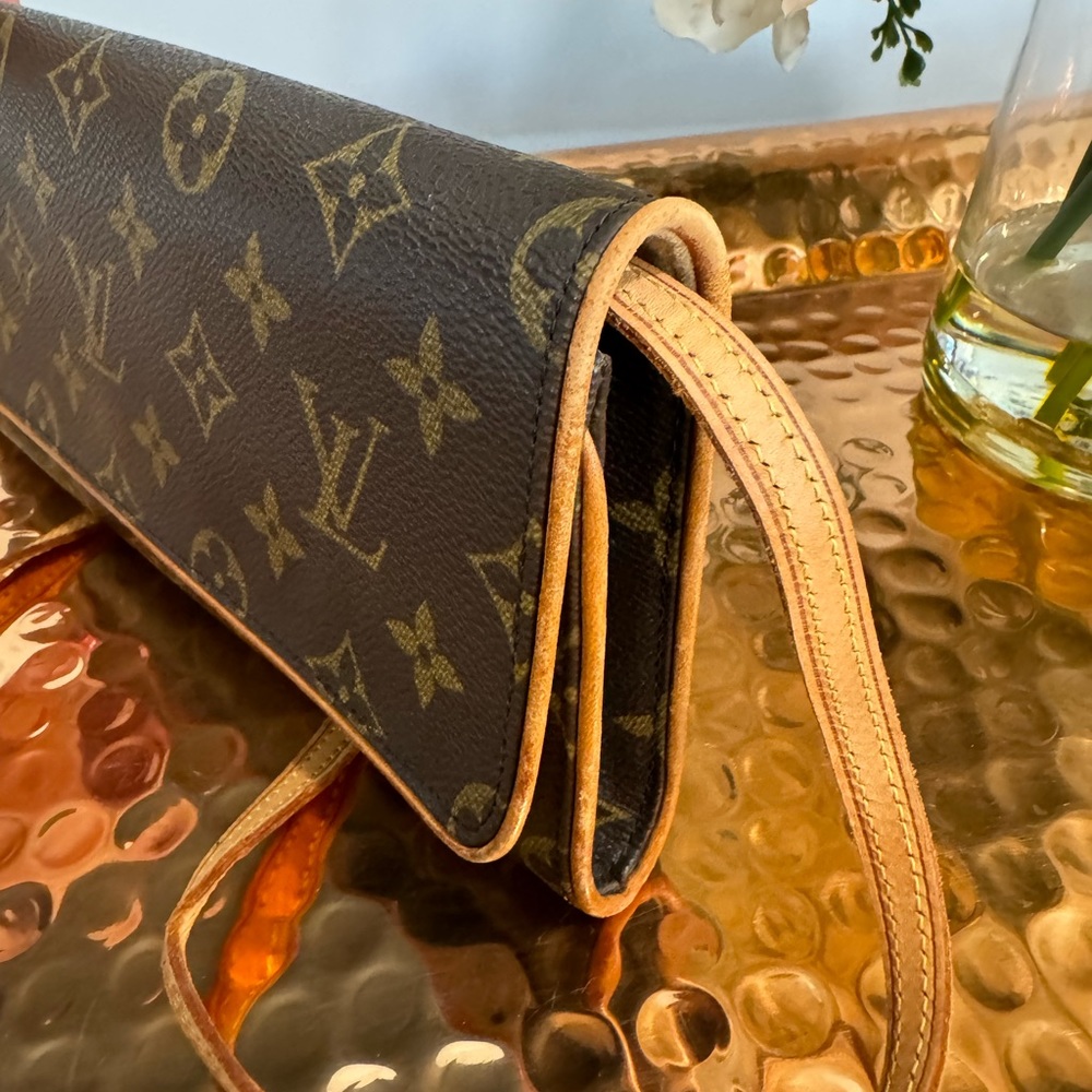 💯Authentic Louis Vuitton Monogram Twin GM Pochette - Picture 2 of 9